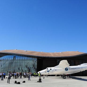 NM spaceport with aircraft