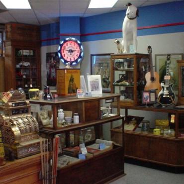 Antique shop upstate NY