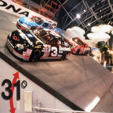 Daytona car racing