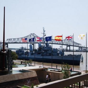 Baton Rouge & riverwalk & USS Kidd