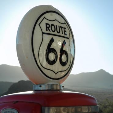 iStock_route 66 sign