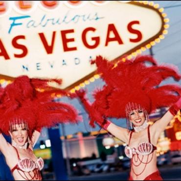 Las Vegas sign & showgirls