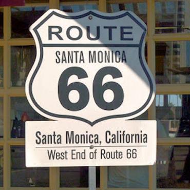 Rtee 66 Santa Monica End sign.JPG